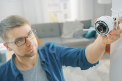 Quel est la différence entre les caméras IP et les caméras Wifi ?