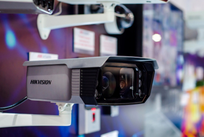 Hikvision ColorVu ou AcuSense : quelle technologie choisir ?